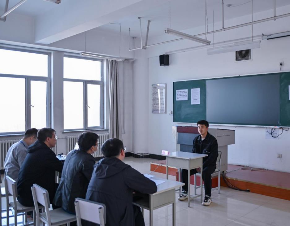 图片2.jpg 图片2.jpg