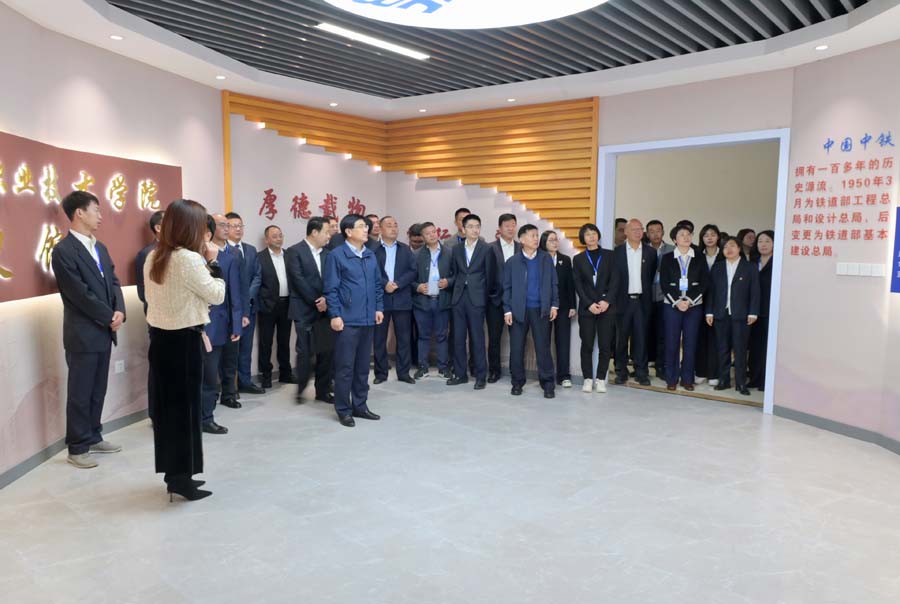 图片8.jpg 图片8.jpg